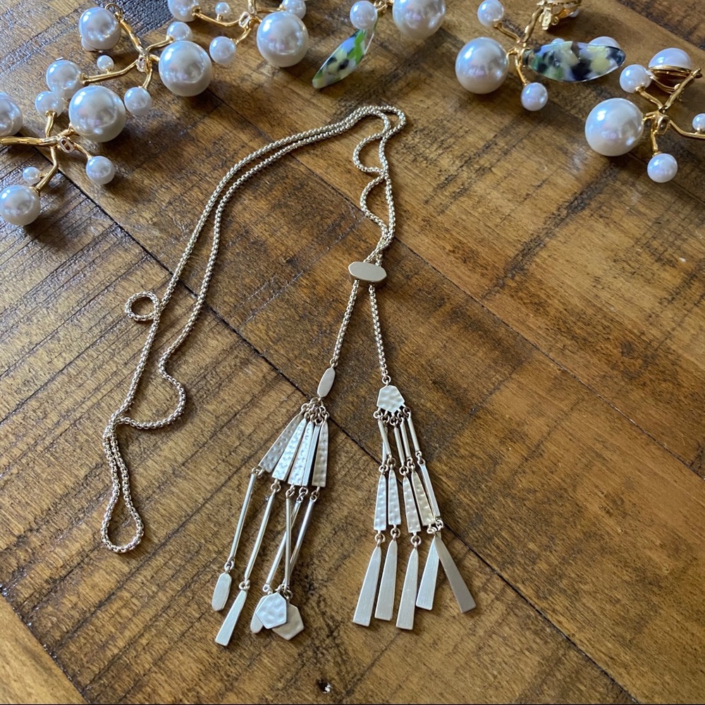 Kendra scott necklace